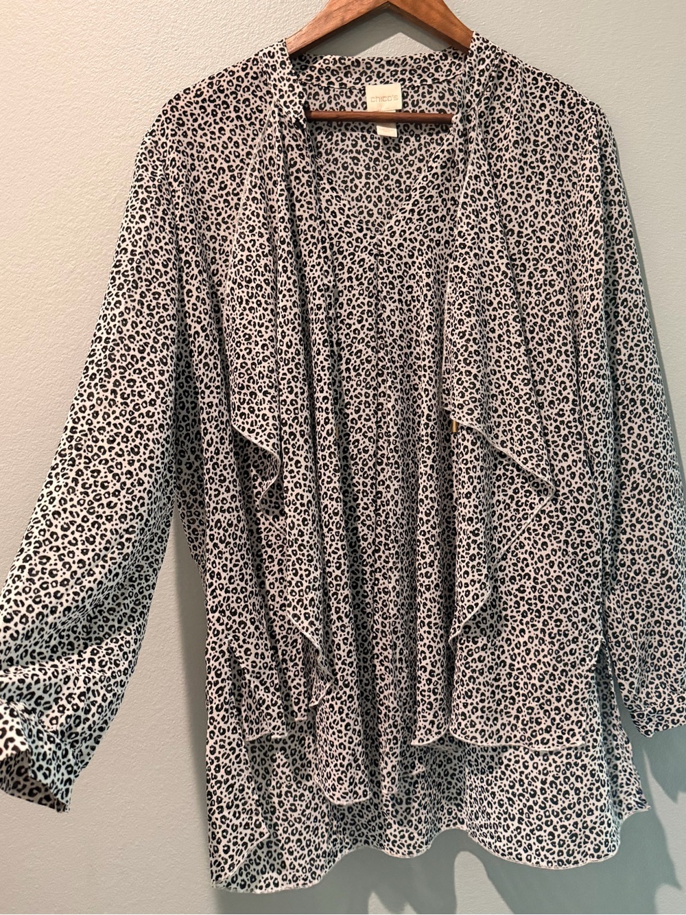 Chico's Black & White Leopard Ruffle-Front Tunic Hanging Gold Ties Flowy Festive